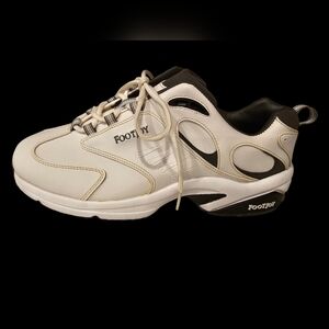 FootJoy White and Black‎ Golf Shoes Size 11 Wide